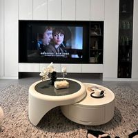 Table basse moderne pour salon, plateau en verre trempé et structure en bois, durable et facile à nettoyer, design simple et luxueux