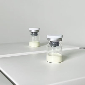 Idratante Viso Illuminante Anti-Età con Vitamina C e Acido Ialuronico in Polvere Liofilizzata - Product Image 1