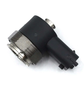 F00VC30318 โซลินอยด์หัวฉีดน้ำมันเชื้อเพลิงคอมมอนเรลคุณภาพสูง F00VC30318 ใช้สำหรับเครื่องยนต์โบช - Product Image 3