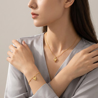 Nouvel Ensemble de Bijoux Exquis et Tendance 2026 : Collier, Bracelet et Chaîne de Cheville Plaqué Or 18K avec Grand Pendentif Cœur Perlé - TGXL14264