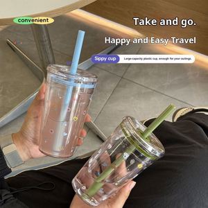 Gobelet en plastique transparent de 450 ml avec paille, design moderne, populaire sur internet, tasse haut de gamme pour café et thé au lait, mug de bureau avec logo - Product Image 1