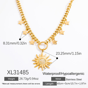 Aksesoris Bunga Mutiara Buatan Tangan Wanita SongYi, Kalung Baja Anti Karat dengan Pita Emas 18K dan Sertifikat CE untuk Wanita - Product Image 5