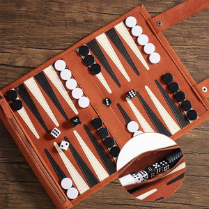 Tablero de backgammon de cuero hecho a medida con un fino juego de backgammon de cuero plegable para aficionados al ajedrez, juego de backgammon para uso en exteriores. - Product Image 3