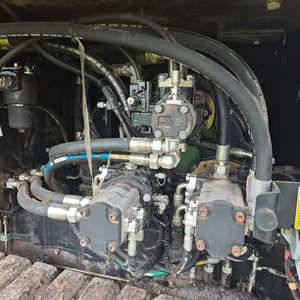 Pavégeuse sur chenilles Sany 20 tonnes d'occasion à bon prix, en excellent état, modèle Sany SAP60C-8 Super <span class=keywords><strong>Paver</strong></span> pour la construction de routes en asphalte - Product Image 4
