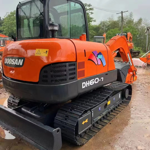 Mini-excavatrice Doosan DH60 d'occasion de 6 tonnes, certifiée EMC, faible nombre d'heures de travail, équipement de terrassement à vendre - Product Image 1