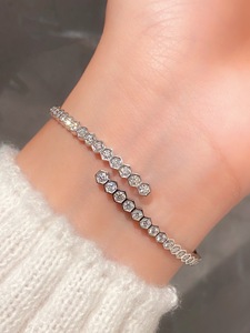 กำไลข้อมือทองคำแท้ 18K แบบปรับขนาดได้สำหรับผู้หญิง ประดับเพชรธรรมชาติ ยี่ห้อ Xinfly รุ่น Custom ดีไซน์เปิดได้ ยืดหยุ่นได้ ของแท้ ทำเองได้ - Product Image 2
