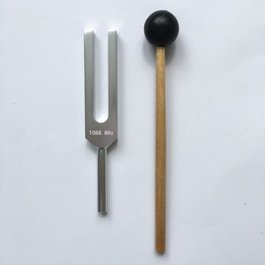 Diapason en alliage d'aluminium 1088,8 Hz pour usage transfrontalier - Product Image 3