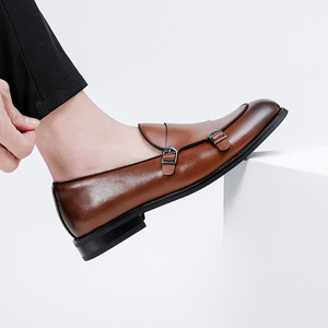 Mocasines de cuero para hombre, estilo británico, mocasines informales de negocios con dos hebillas, zapatos versátiles para hombre para bodas - Product Image 4