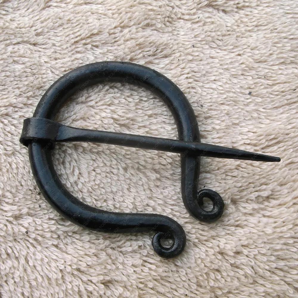 iron hand forge Cloak Pin with Knots Fibula iron hand forge brooches TT-5270
