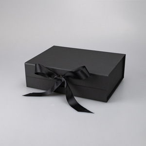 Großhandel Maßgefertigte Gedruckte Geburtstagsparty Faltbare Geschenkbox Aus Rosa-Weißem Magnetpapier Mit Bänderverschluss - Product Image 5