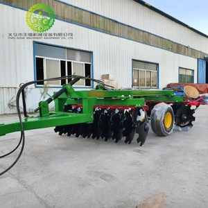 Arado de discos hidráulico plegable - Herramienta agrícola pesada montada en tractor - Utilizado para el cultivo de suelos en granjas a gran escala - Product Image 3