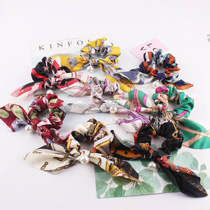 para el <span class=keywords><strong>pelo</strong></span> con perlas conejo oreja <span class=keywords><strong>Scrunchie</strong></span> para las niñas <span class=keywords><strong>pelo</strong></span> titular <span class=keywords><strong>de</strong></span> la <span class=keywords><strong>goma</strong></span> <span class=keywords><strong>de</strong></span> mascar para accesorios para el cabello - Product Image 1