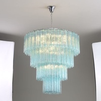 Lustre en verre transparent de luxe en verre de Murano Tronchi vintage à quatre niveaux pour le salon et la chambre à coucher.