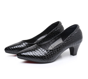 Zapatos de Tacón Medio de Charol para Mujer, Cómodos, con Punta en Pico, Diseño Transpirable y Suave para Verano y Otoño - Product Image 2