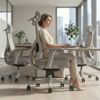 Chaise de bureau ergonomique en maille, pivotante et réglable, avec dossier rembourré, soutien lombaire confortable et appui-tête 3D, idéale pour les directeurs et les cadres.