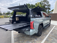 Couverture de benne de pick-up 4x4 en aluminium, type hardtop, coque de camping universelle, compatible avec les rails de toit, panneaux MOLLE, personnalisable