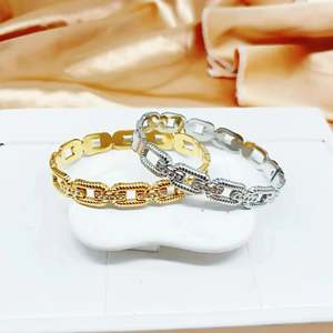 สร้อยข้อมือแฟชั่นแบบโซ่ 316L สแตนเลสสตีล ชุบทอง PVD ทนทาน เป็นมิตรต่อสิ่งแวดล้อม สำหรับผู้หญิงและผู้ชาย - Product Image 1