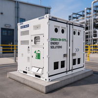 Coque de cabine électrique préfabriquée pour appareillage de commutation avec dispositions de levage et accès à l'installation des équipements