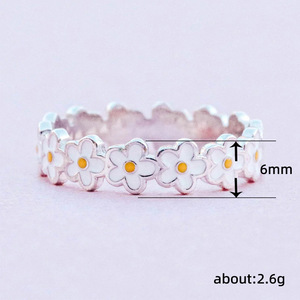 Bagues à fleurs Q122 pour femmes, en émail, serties de pierres, bijoux cadeau, bague tendance - Product Image 6