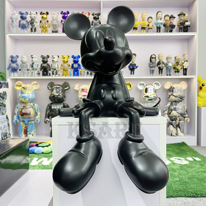 Escultura Personalizada <span class=keywords><strong>Pop</strong></span> Art Resina Escultura Graffiti Fibra <span class=keywords><strong>de</strong></span> vidrio <span class=keywords><strong>Mickey</strong></span> Dibujos Animados Ratón Escultura Decoración del hogar Sentado Estilo Oro - Product Image 3