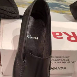 Chaussures habillées Oxford Derby pour hommes, adaptées aux climats, avec intérieur en PU respirant, idéales pour le bureau, anti-odeurs et résistantes à l'humidité. - Product Image 1