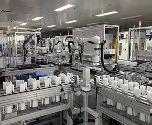 Ligne de production de feux arrière entièrement automatisée avec détection CCD contrôlée par PLC, système MES, vitesse de 6S/pièce, sortie stable 24h/24 - Product Image 1