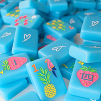 Ensemble de Mahjong Américain de Luxe Rose et Bleu Tropical, 160 Tuiles, en Acrylique, pour 4 Joueurs, Boîte Cadeau avec Mallette de Transport pour Fêtes Estivales