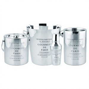 Ensemble de bar gastronomique en acier inoxydable avec 4 pièces - Product Image 1
