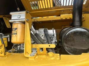 Le Japon a utilisé la mini excavatrice de Caterpillar chenille de 8 tonnes avec le moteur de vitesse de moteur-2021 puissance du modèle 46KW - Product Image 6