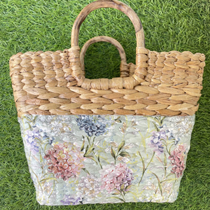Bolso de Jacinto de Agua Hecho a Mano con Arte Floral en Decoupage, Cesta de Paja Tejida, Bolso de Mano Sostenible para la Playa de Verano para Mujer - Product Image 1