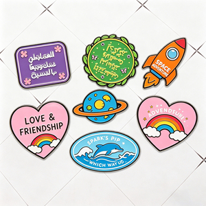 Épinglette personnalisée en émail en forme de cœur, motif pattes d'amour et chat, badge métallique, épinglette de revers personnalisée motif fleur secrète de <span class=keywords><strong>jardin</strong></span> pour les amoureux des animaux - Product Image 1