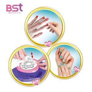 Juego <span class=keywords><strong>de</strong></span> belleza, certificado <span class=keywords><strong>de</strong></span> juego, juego <span class=keywords><strong>de</strong></span> <span class=keywords><strong>estudio</strong></span> <span class=keywords><strong>de</strong></span> arte <span class=keywords><strong>de</strong></span> <span class=keywords><strong>uñas</strong></span> lavable con seguridad <span class=keywords><strong>para</strong></span> niños, pegatinas <span class=keywords><strong>de</strong></span> Arte <span class=keywords><strong>de</strong></span> <span class=keywords><strong>uñas</strong></span>, juguetes <span class=keywords><strong>de</strong></span> maquillaje <span class=keywords><strong>para</strong></span> <span class=keywords><strong>niñas</strong></span> - Product Image 3