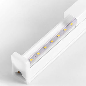 מנורת לד לגידול צמחים Rocketech 4ft 120 ס\\\"מ 24W T5 בעלת דירוג IP65, 1680 מול/שנייה, 450 ננומטר שיא, CRI90 Ra90, 4000K פריחה - Product Image 5