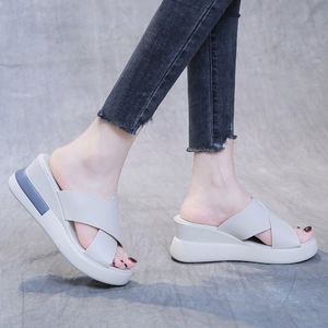 Sandali Estivi da Donna YZ Yongge con Tacco Spesso in Morbida Pelle, Design a Becco di Pesce, Scarpe con Suola Rialzata in Spugna - Product Image 6