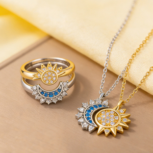 สร้อยคอและแหวนคู่รัก ดีไซน์ซ้อนกันได้ รูปพระอาทิตย์และพระจันทร์ ประดับเพชร ทำจากไทเทเนียมสตีล ไม่หมองคล้ำ - Product Image 5