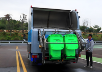 Camion de nettoyage de poubelles en acier inoxydable 5m³ entièrement automatique, laveuse-extracteur à eau chaude, propulsé au diesel, autonettoyant