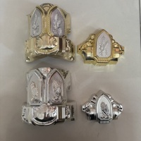 Modelo F 15C #   Accesorios Funerarios: Juego de Esquinas Metálicas para Ataúdes de Plástico y Madera con Tubos de Hierro