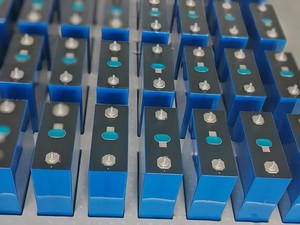 Cellules de batterie lithium-ion LiFePO4 3,2 V 100 Ah 150 Ah 280 Ah 314 Ah 628 Ah pour système d'énergie solaire, 8000 cycles pour système de stockage d'énergie - Product Image 6