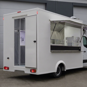 Camionnette mobile blanche pour la livraison d'aliments surgelés, idéale pour la restauration de rue et les cuisines mobiles - Product Image 1