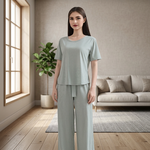 Ensemble de détente pour femmes en pur coton respirant, manches courtes, col rond, couleur unie, shorts décontractés, taille élastique, vêtements de nuit d'été - Product Image 1