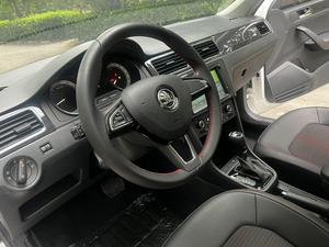 Auto Usado <span class=keywords><strong>Skoda</strong></span> Rapid TSI230 2018, Hatchback, Volante a la Izquierda, Automático, Lujoso, Robusto, Económico, Urbano, Compacto, Diseño Dinámico, 131 CV - Product Image 2