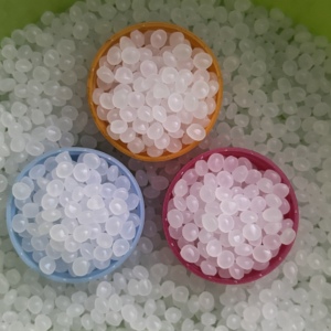 โรงงานผลิตเม็ดพลาสติก LLDPE ขายส่งราคาถูก วัตถุดิบพลาสติกสำหรับฉีดขึ้นรูปและเป่าขึ้นรูป เรซิน LLDPE - Product Image 2