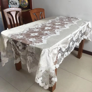 Mantel de Encaje Floral Blanco Bordado, Cubierta de Mesa Vintage de Lujo con Borde Festoneado para Banquetes de Boda y Decoración Sofisticada del Hogar - Product Image 1