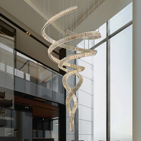 Lustre suspendu en cristal en spirale personnalisé pour le bâtiment-centre de vente décorer la lumière suspendue