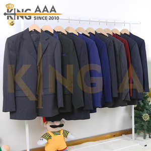 <span class=keywords><strong>Trajes</strong></span> <span class=keywords><strong>de</strong></span> <span class=keywords><strong>Hombre</strong></span> <span class=keywords><strong>de</strong></span> <span class=keywords><strong>Segunda</strong></span> <span class=keywords><strong>Mano</strong></span> al por Mayor, Corte Slim, para Oficina o Boda, Color Sólido, Ropa <span class=keywords><strong>de</strong></span> Negocios <span class=keywords><strong>de</strong></span> Invierno, Poliéster/Algodón, Marca KINGAAA, Pedido Mínimo - Product Image 3