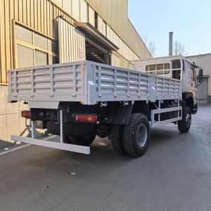 2025 Howo 4*4 Cargo camion da Sinotruck per la spedizione di merci utilizzate nei cantieri in vendita - Product Image 4