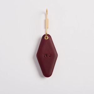 Llavero de Cuero Sintético Personalizado con Nombre Grabado por Láser, Mini Accesorio de Bolso con Logotipo Personalizado para Regalo - Product Image 1