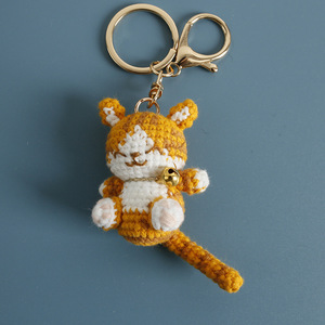 Llavero de Gato Sonriente Tejido a Mano de 8CM, Color Blanco, Gato Tabby, Regalo Personalizado, Llavero de Peluche Tejido a <span class=keywords><strong>Crochet</strong></span> - Product Image 2