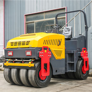 2025 नए डिजाइन मल्टीपल टायर 3000 किलोग्राम रोड रोलर मिट्टी कम्पेक्टर अच्छी गुणवत्ता और कीमत के साथ मिनी रोड स्टीमरोलर - Product Image 3