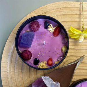 CELION personnalisé grande fleur de 8oz et CrystalBlack pot violet cire de soja bougies parfumées dans des boîtes de conserve - Product Image 1